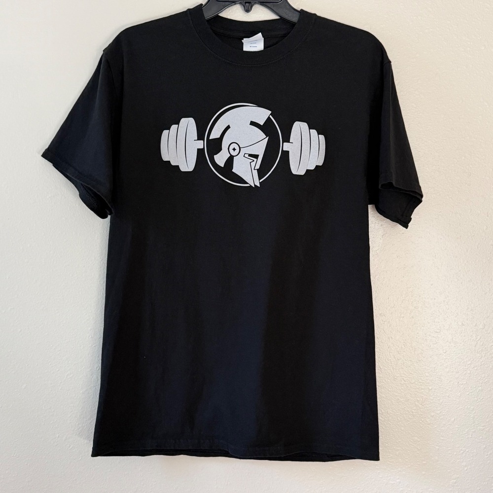 Port & Company Spartan Barbell IYKYK Graphic Tee Black Mens Medium Flag Sleeve